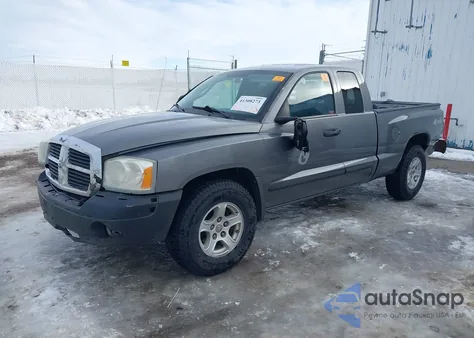 2005 Dodge Dakota Slt from USA, damaged, VIN 1D7HW42NX5S295577